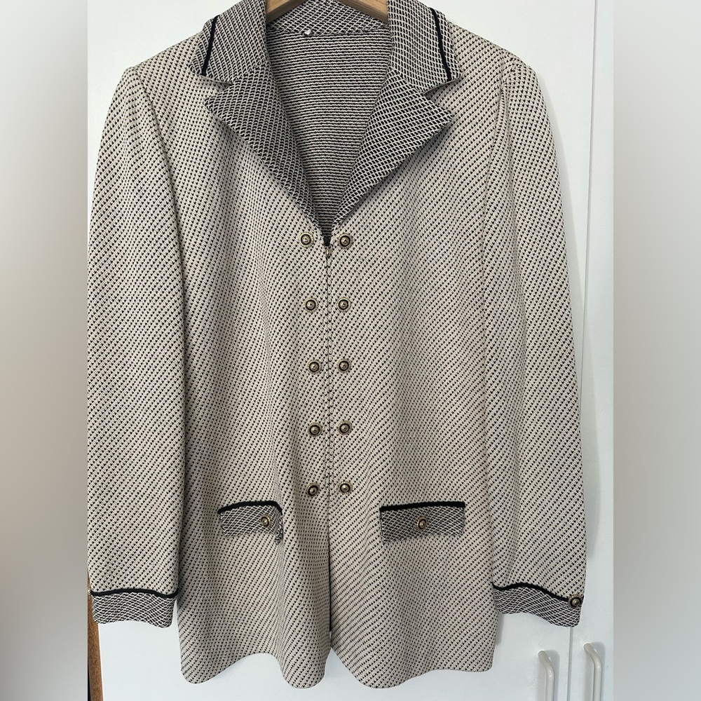 St. John Collection Black and Crème Blazer Size 10
